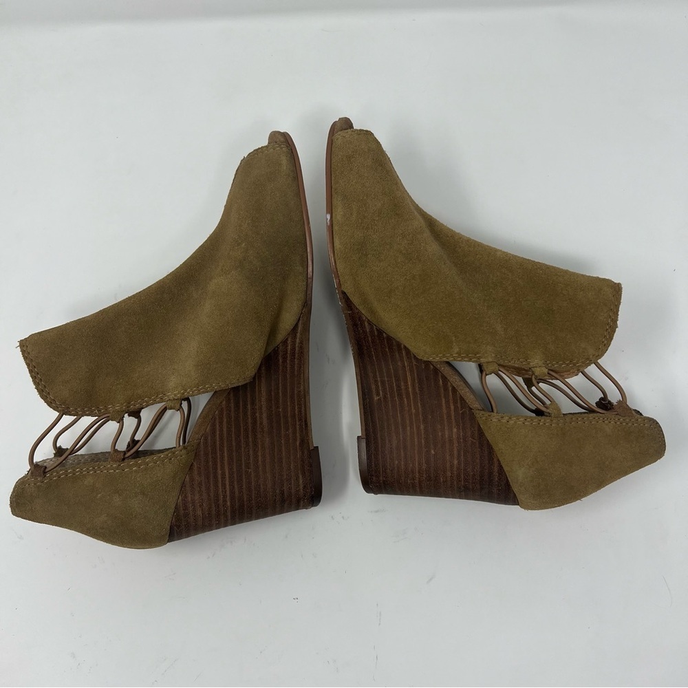 Lucky Brand Size 8.5 Reeves Brown Suede Peep Toe Wedge Bootie - Picture 5 of 10